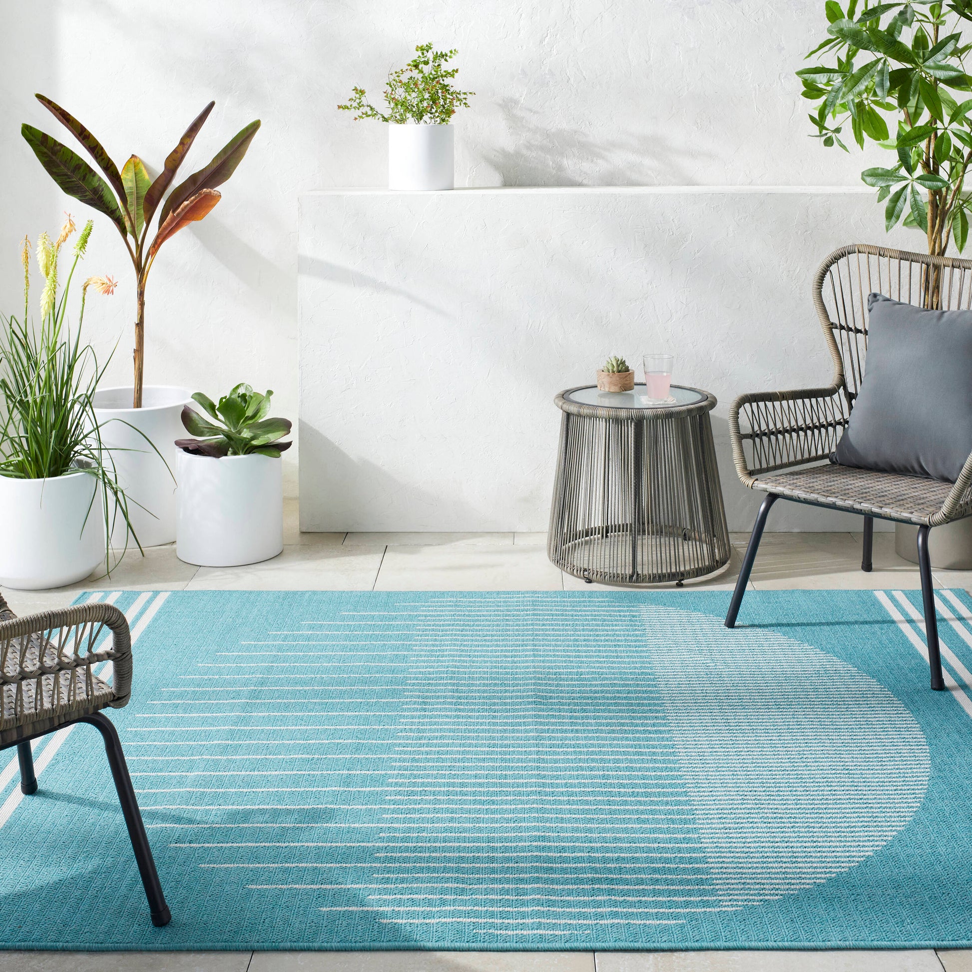 Livabliss Alfresco 7 x 11 (ft) Loomed Pewter Rectangular Indoor/Outdoor Geometric Mid-Century Modern Pet Friendly Area rug